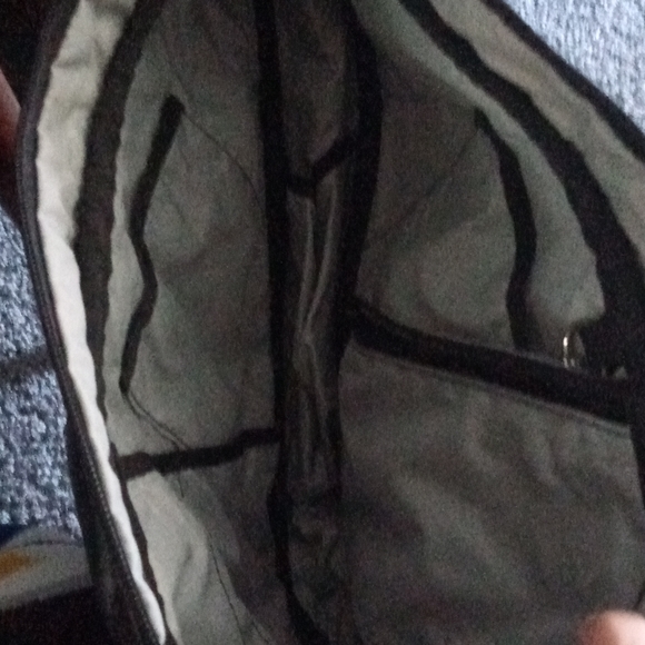 Purse - Picture 2 of 3